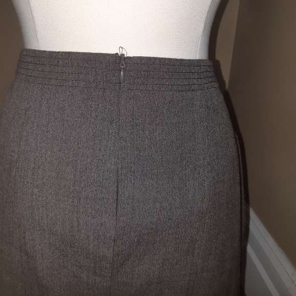 89TH Madison Pencil Skirt Size 10 - Picture 9 of 15
